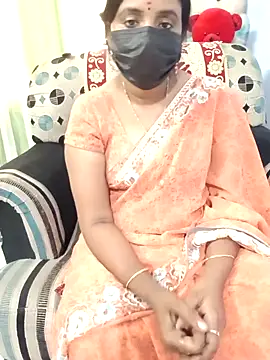 Tinarosy13's cam snapshot