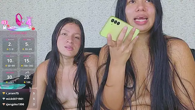 Girls_Beach_aws live sex cam