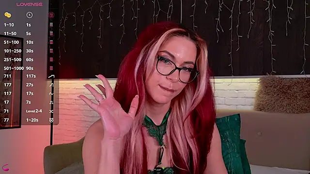 CindeFucknRella live sex cam