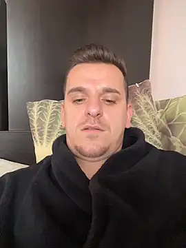 Huge_cock22cm live sex cam