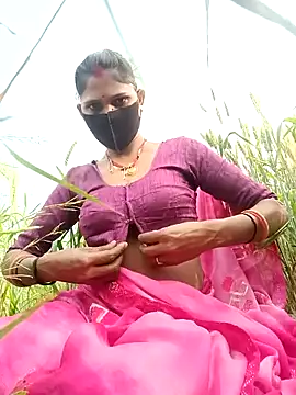 Chhavi_Chadha's cam snapshot