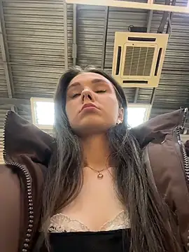 Ttixmila live sex cam