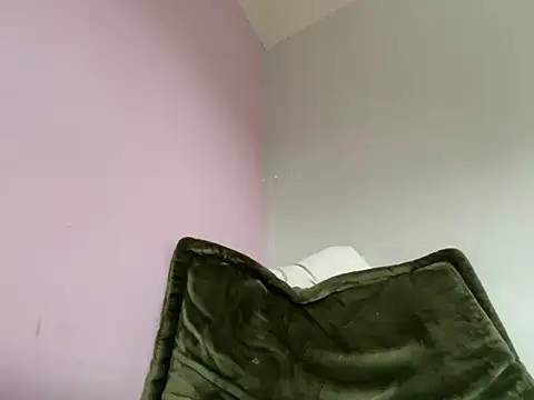 Rebeu313 live sex cam