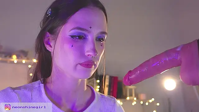NeonShine live sex cam