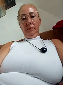 MILEIDE980 live sex cam