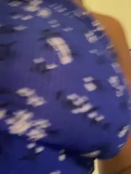 Dellah27 live sex cam