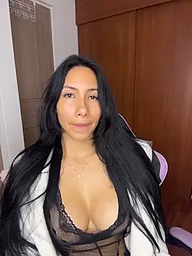 ArianaReynoldss's cam snapshot