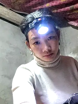 gio-thu live sex cam