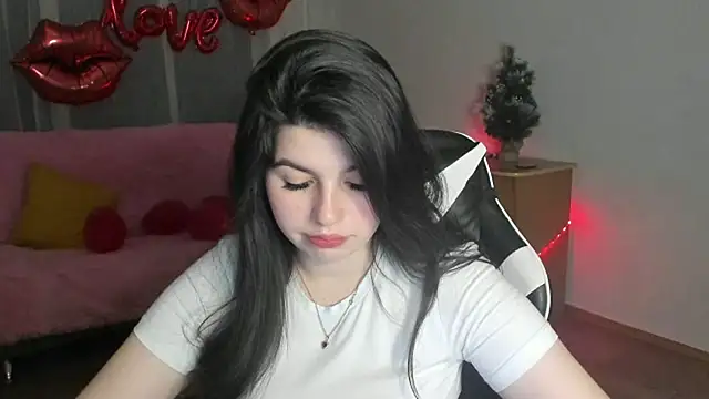 KisaModel's cam snapshot