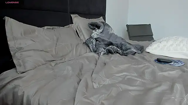 YourSexyNeighbour's cam snapshot