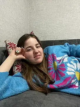 Lady_woman's cam snapshot