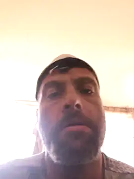 Makemecomin20min live sex cam