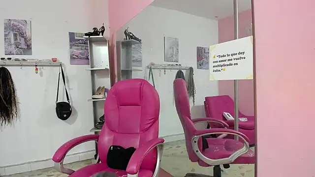 CAMILA--REY live sex cam