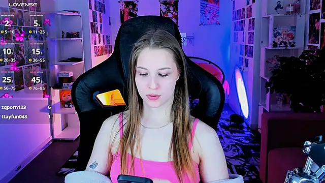 CuteMousee's cam snapshot