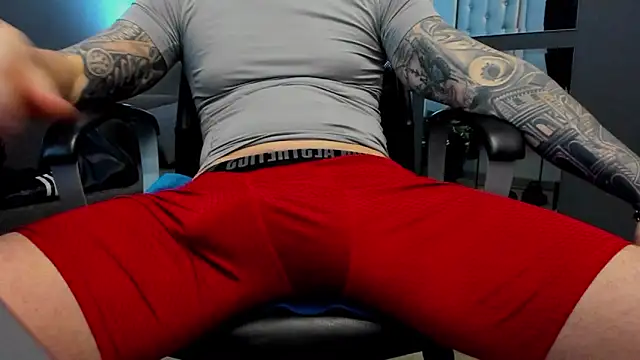 AronGrant's cam snapshot