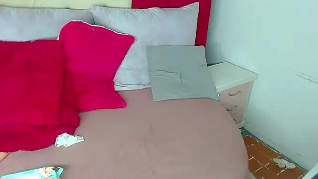 Noahgrace's cam snapshot