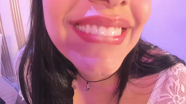 nina_glow's cam snapshot