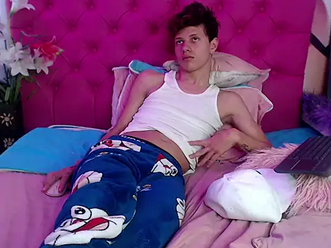 Patrick-Rios live sex cam