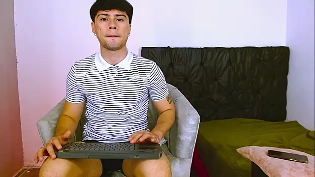 ITHAN_DREAMBOY live sex cam