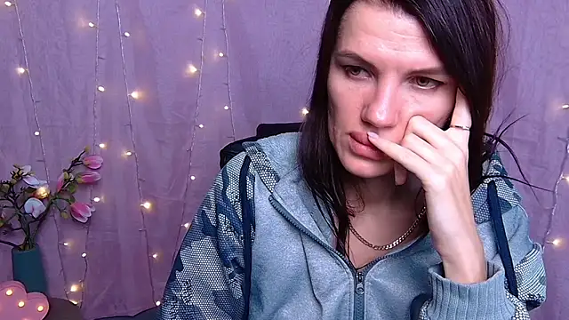 MilaLoona's cam snapshot