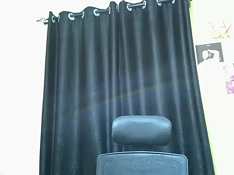 Horny-slut_'s cam snapshot