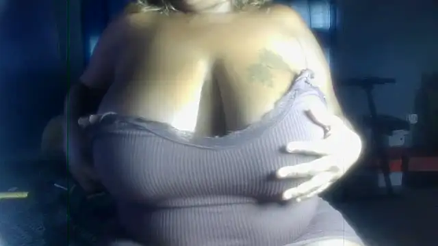 ebonydelights's cam snapshot