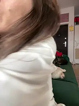 HotXMom_ live sex cam