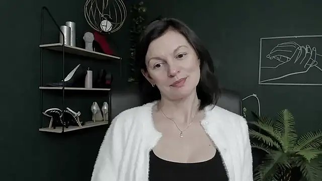 VivianWILD's cam snapshot