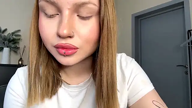 PledHoly's cam snapshot