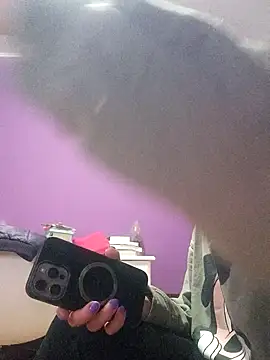 BritneyHudson's cam snapshot