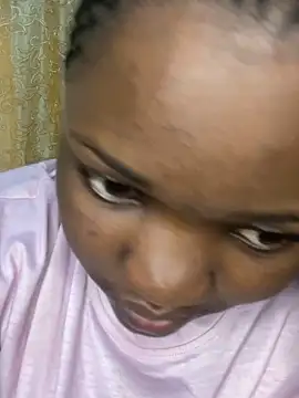 sweet18creamybigpussy's cam snapshot