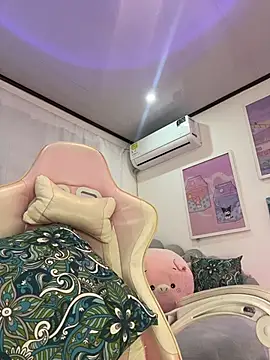 Tsuki-moon's cam snapshot