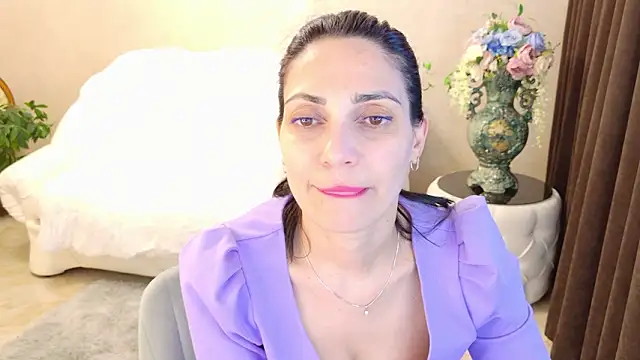 LovelyBeatrice's cam snapshot