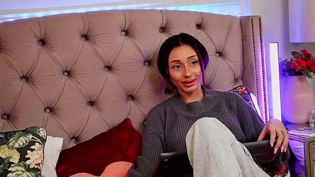 JenniferLovve's cam snapshot