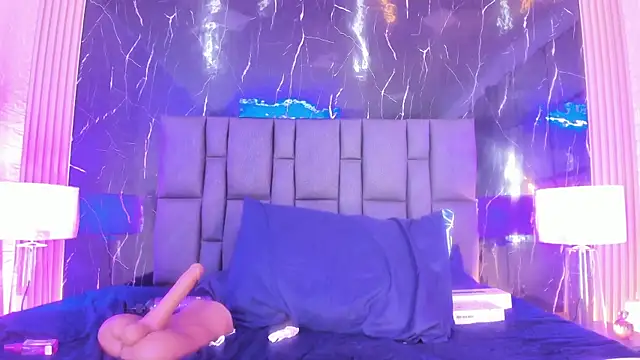 BustyGlow's cam snapshot