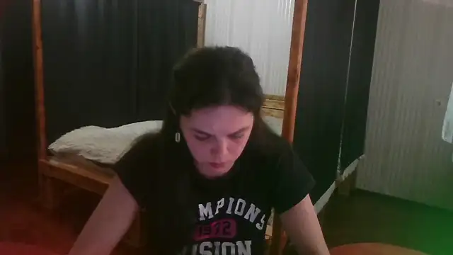 EthelsLover's cam snapshot