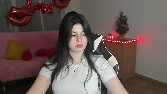 KisaModel's cam snapshot