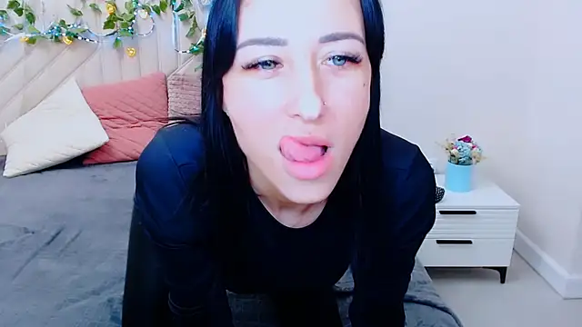 BURNING-BRUNETKA's cam snapshot