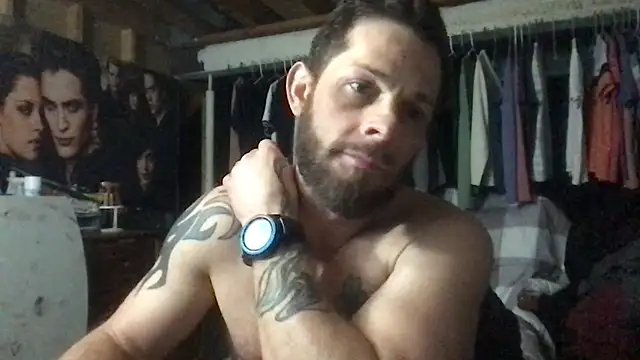 ARCHERTASTE live sex cam