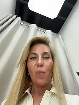 LisaMurr's cam snapshot