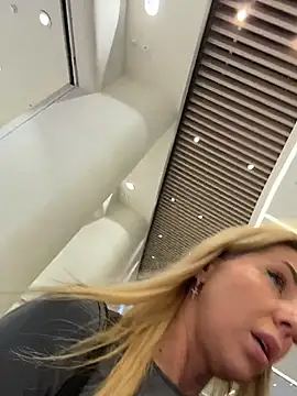 LisaMurr's cam snapshot