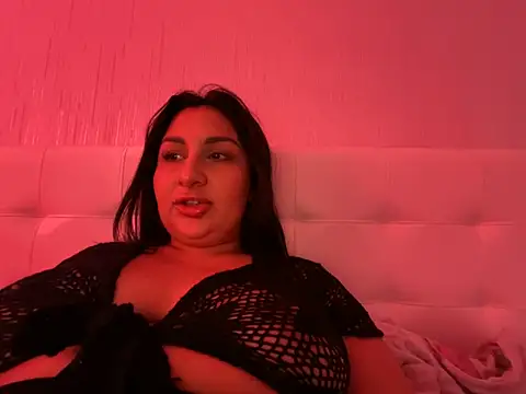 Sinaya-3 live sex cam