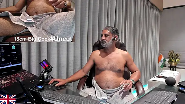 OnlineBossUK live sex cam