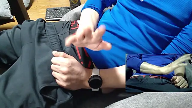 Yasu2000 live sex cam