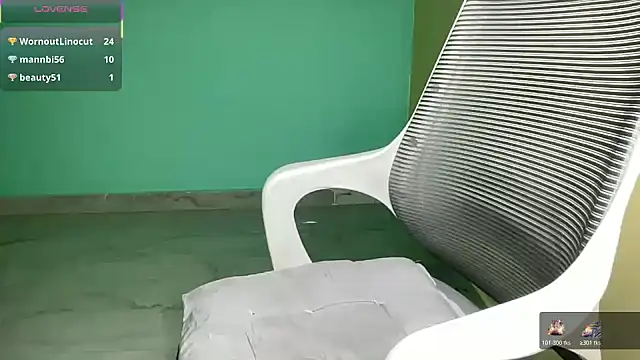 classy_kritii's cam snapshot