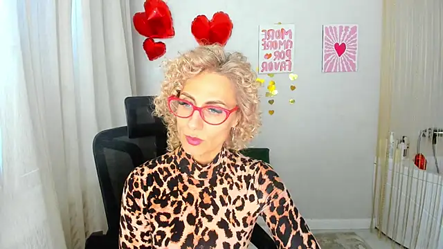 MuseOfStage live sex cam