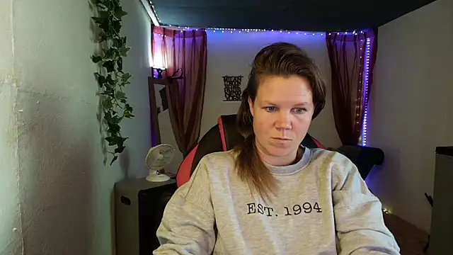 CallMeMaria's cam snapshot