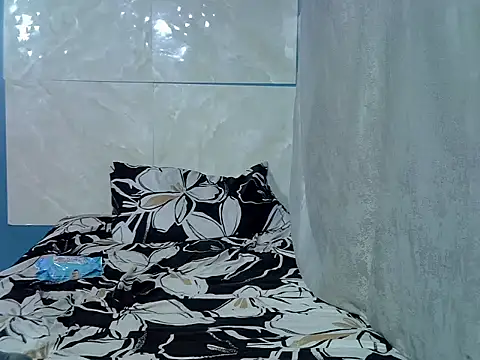 YummyBoobs_'s cam snapshot