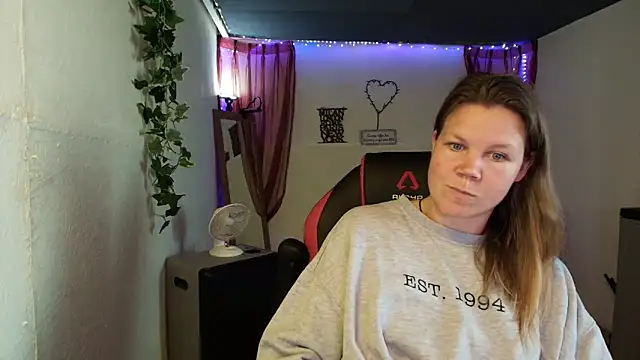 CallMeMaria's cam snapshot