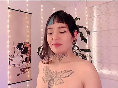 justmartina_'s cam snapshot